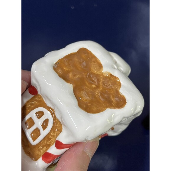 Gingerbread House Salt & Pepper Shaker Christmas Decor Unused  -‎ D9-1 - Picture 15 of 16